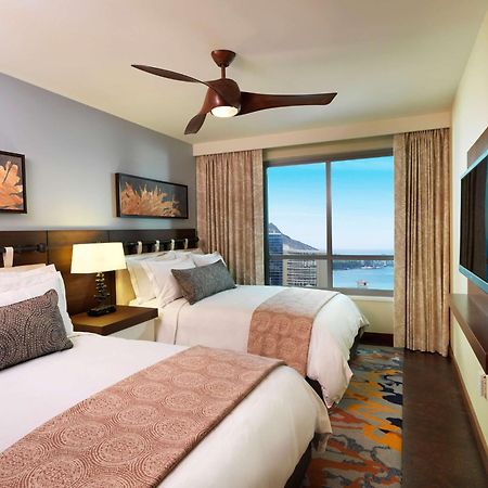 Hilton Grand Vacation Club The Grand Islander Waikiki Honolulu Hotel Exterior photo