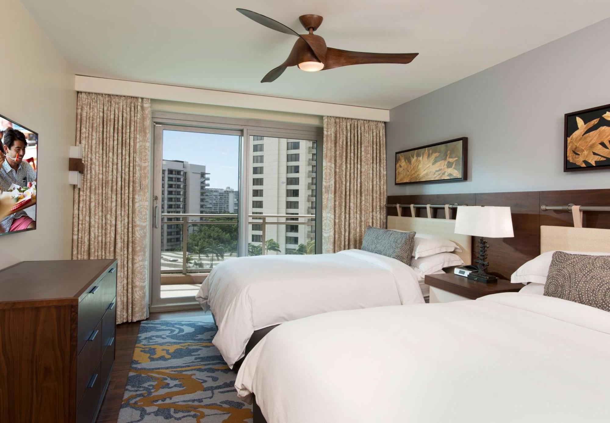 Hilton Grand Vacation Club The Grand Islander Waikiki Honolulu Hotel Exterior photo